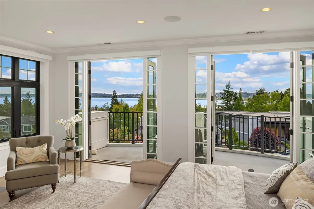 908 1st Street Kirkland, WA 98033