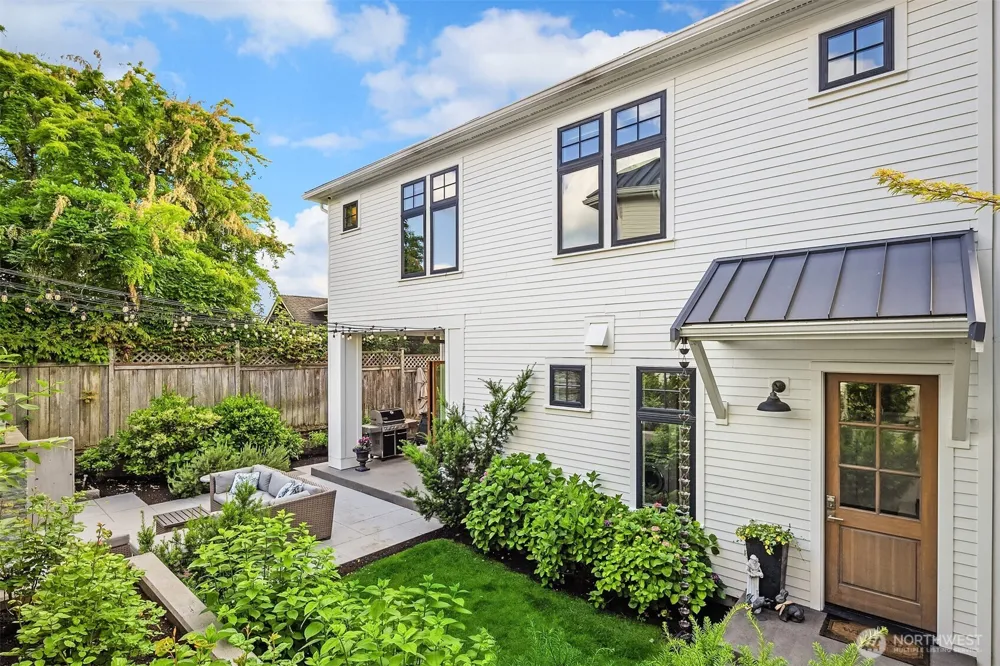 908 1st Street Kirkland, WA 98033