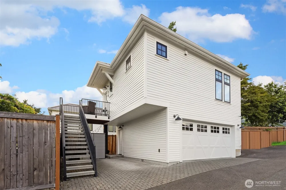 908 1st Street Kirkland, WA 98033