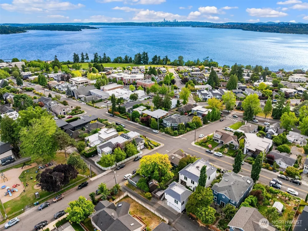 908 1st Street Kirkland, WA 98033