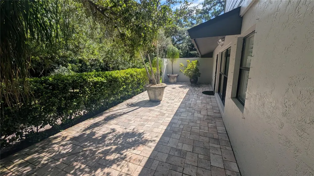4615 OAK FOREST DRIVE E #22 Sarasota, FL 34231