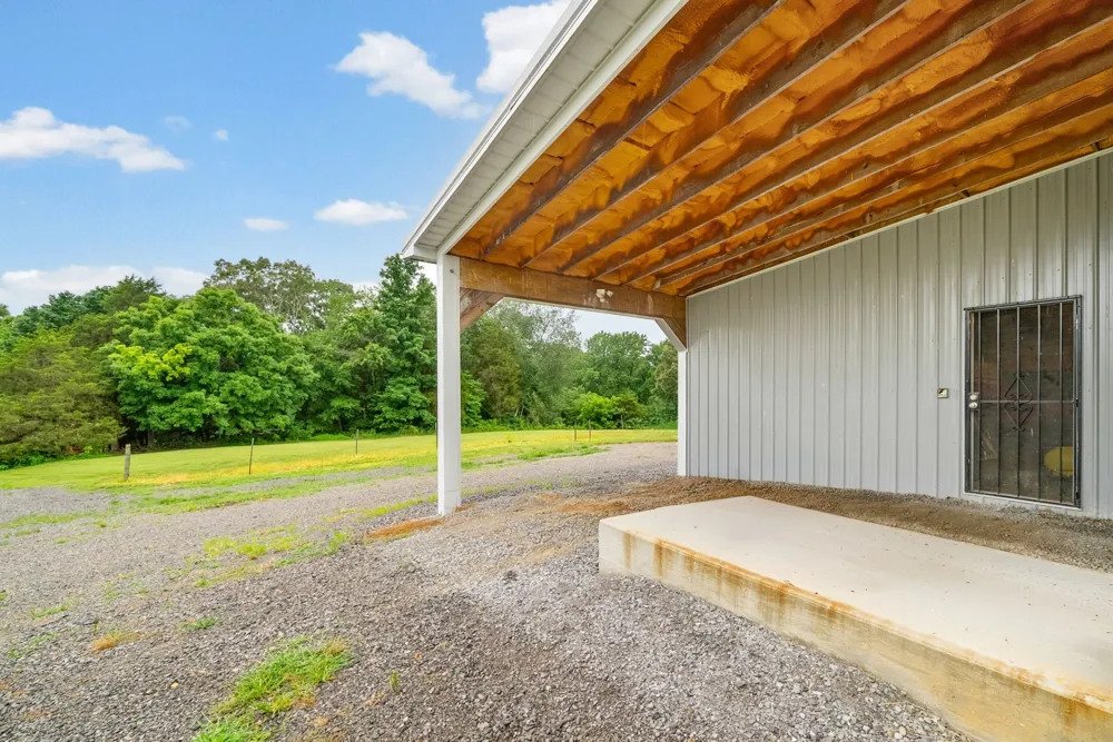 1855 Kings Chapel Rd Cadiz, KY 42211