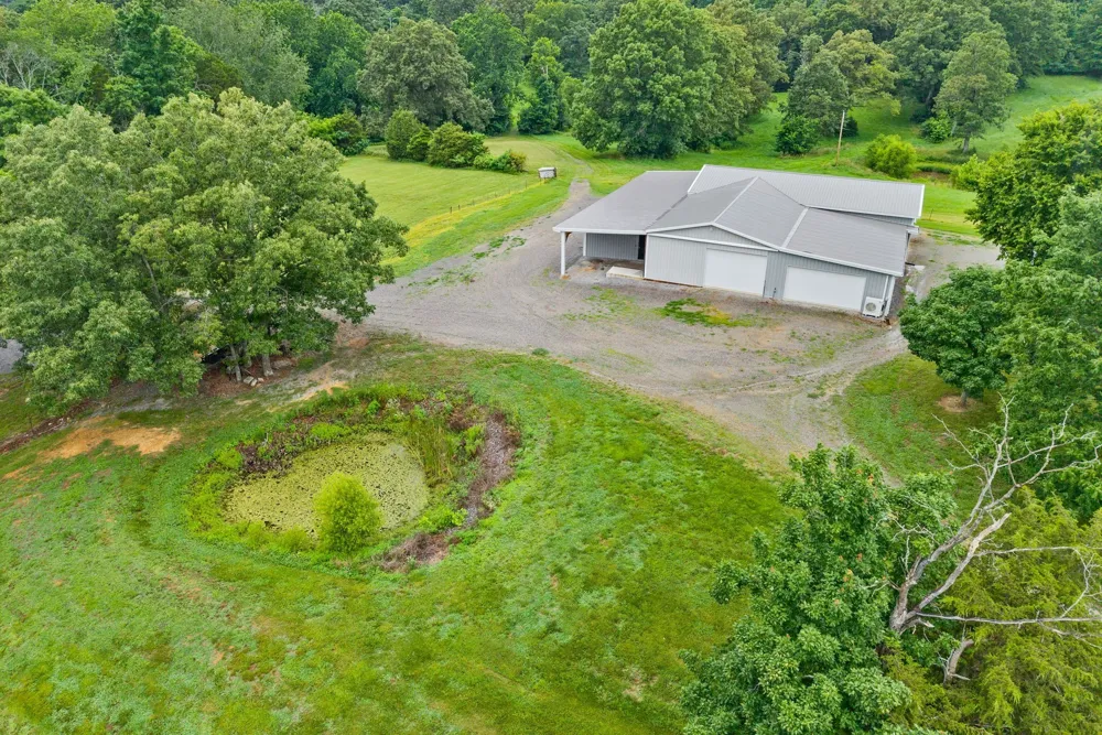 1855 Kings Chapel Rd Cadiz, KY 42211