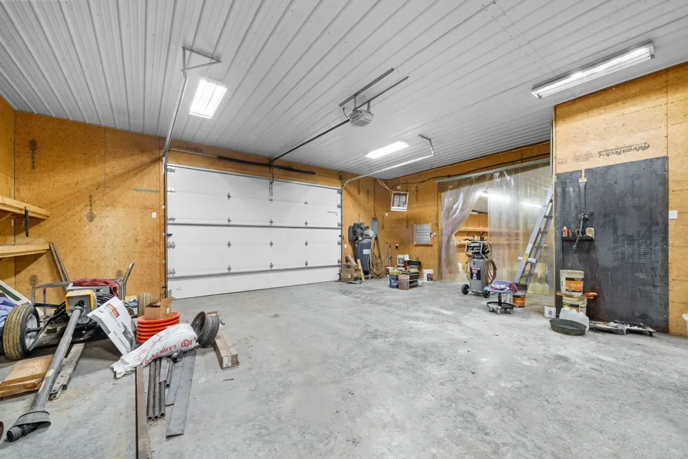 1855 Kings Chapel Rd Cadiz, KY 42211