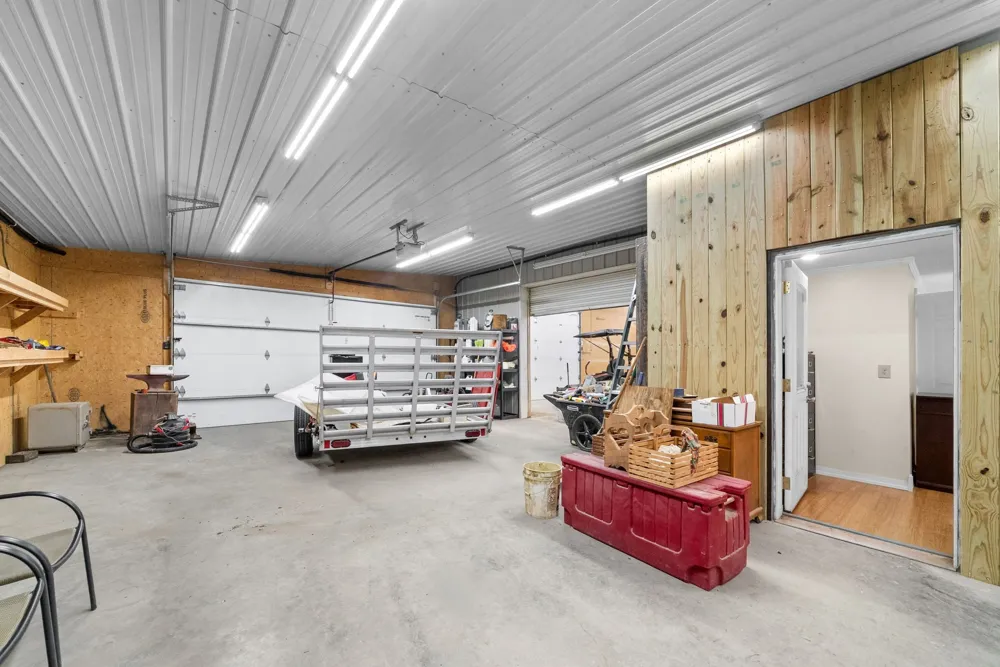 1855 Kings Chapel Rd Cadiz, KY 42211