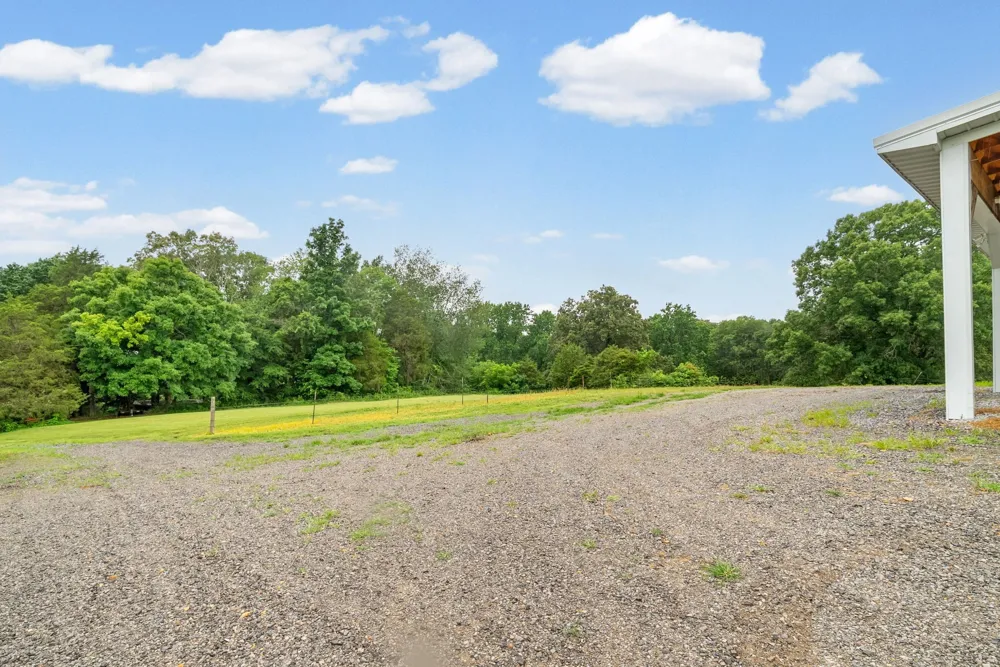 1855 Kings Chapel Rd Cadiz, KY 42211