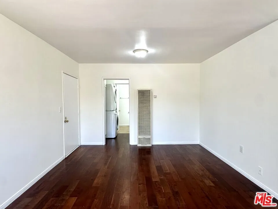 917 Cedar Street #2 Inglewood, CA 90302