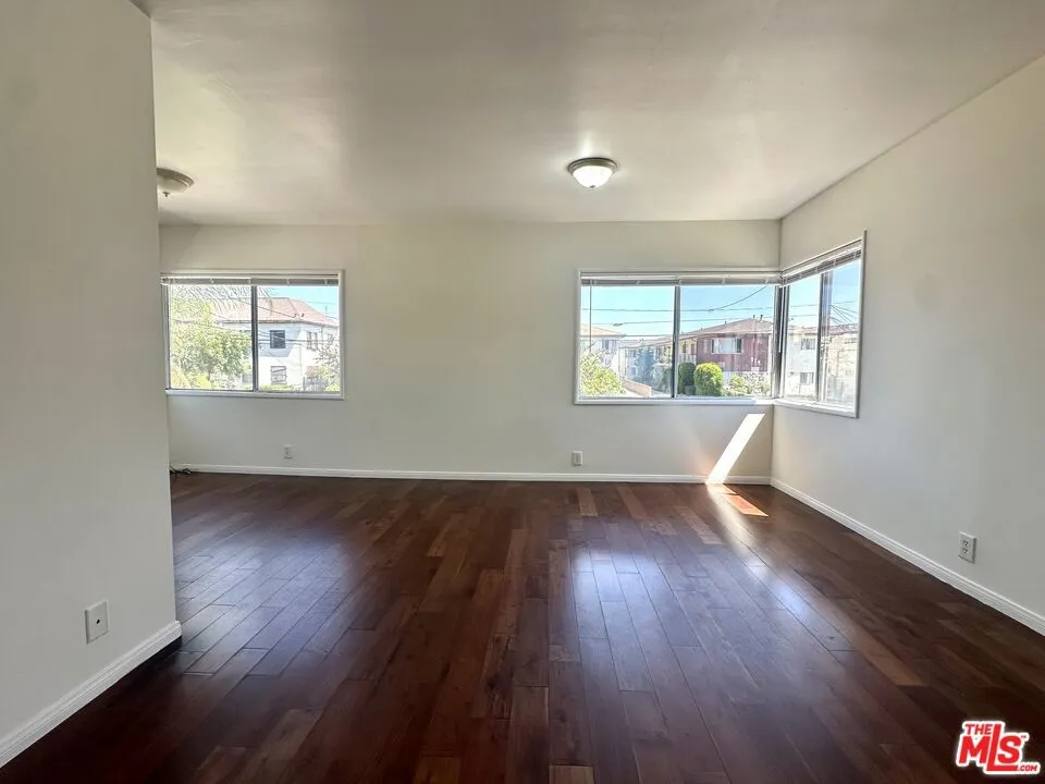 917 Cedar Street #2 Inglewood, CA 90302