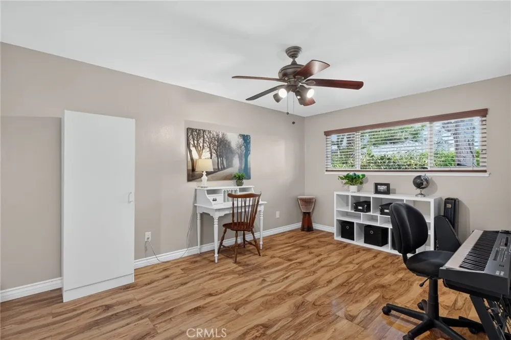 111 E Palmdale Orange, CA 92865
