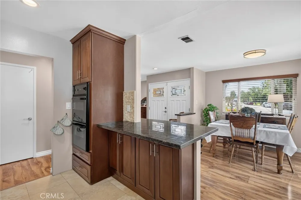 111 E Palmdale Orange, CA 92865