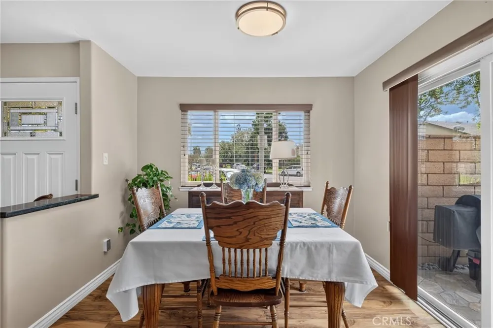 111 E Palmdale Orange, CA 92865