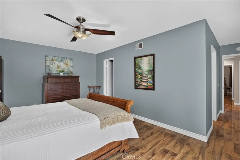 111 E Palmdale Orange, CA 92865