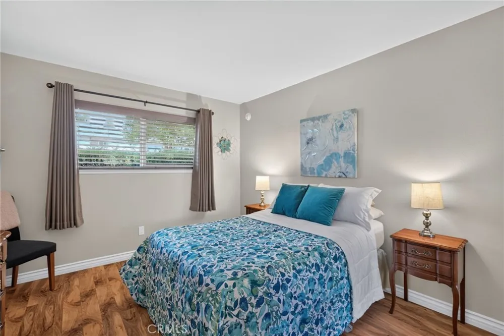 111 E Palmdale Orange, CA 92865
