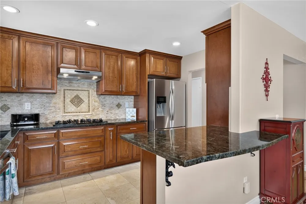 111 E Palmdale Orange, CA 92865