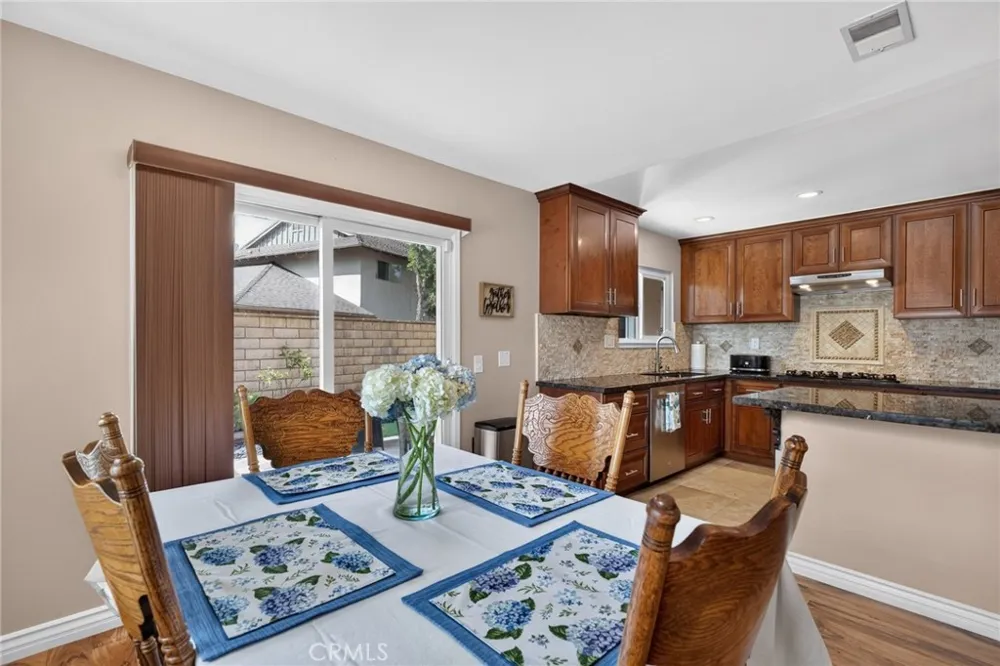 111 E Palmdale Orange, CA 92865