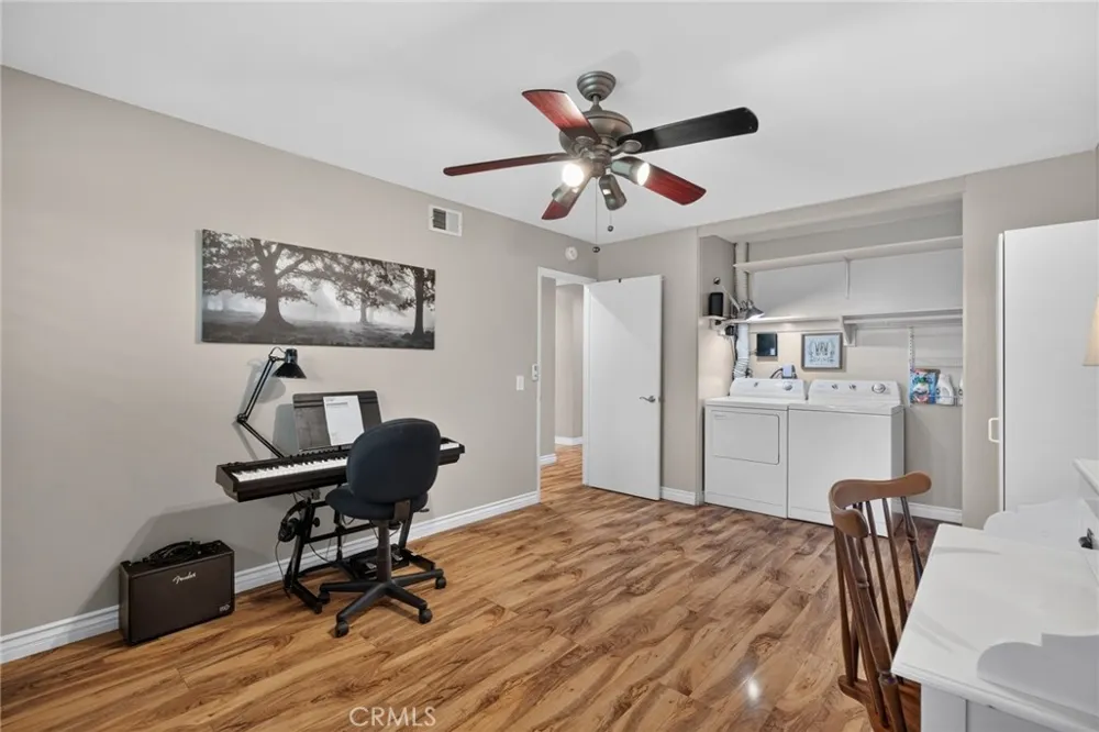 111 E Palmdale Orange, CA 92865
