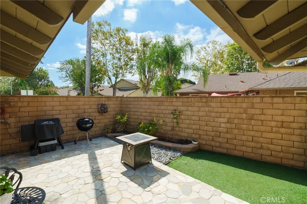 111 E Palmdale Orange, CA 92865