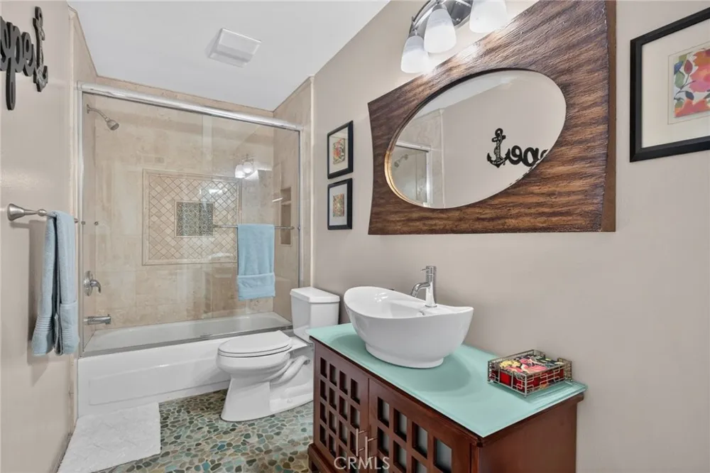 111 E Palmdale Orange, CA 92865