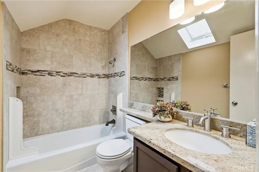 8668 Brooke Avenue Westminster, CA 92683