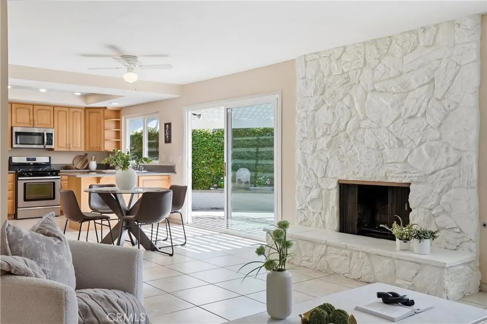 8668 Brooke Avenue Westminster, CA 92683