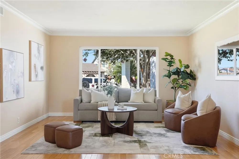 8668 Brooke Avenue Westminster, CA 92683