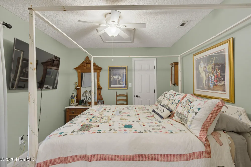 505 Seascape Drive Sneads Ferry, NC 28460