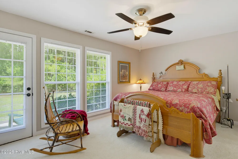 505 Seascape Drive Sneads Ferry, NC 28460