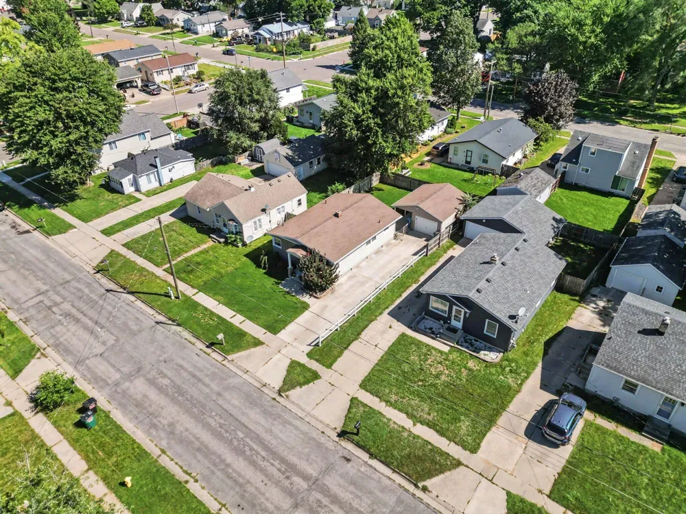 3720 Flamingo Avenue SW Wyoming, MI 49509