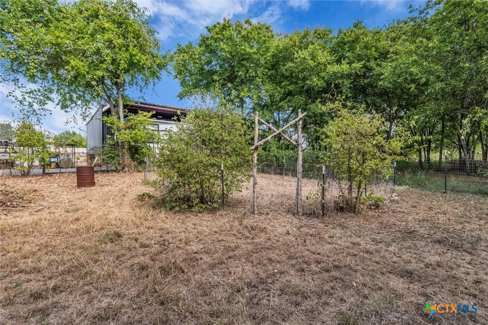 202 Milky Way Bruceville Eddy, TX 76630