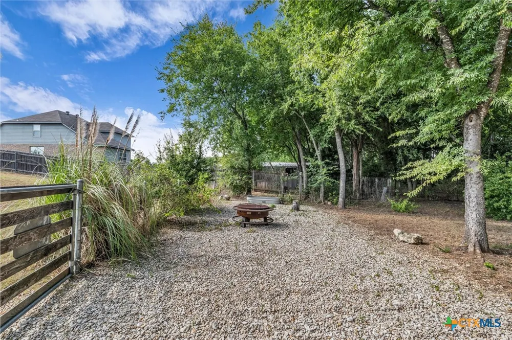 202 Milky Way Bruceville Eddy, TX 76630