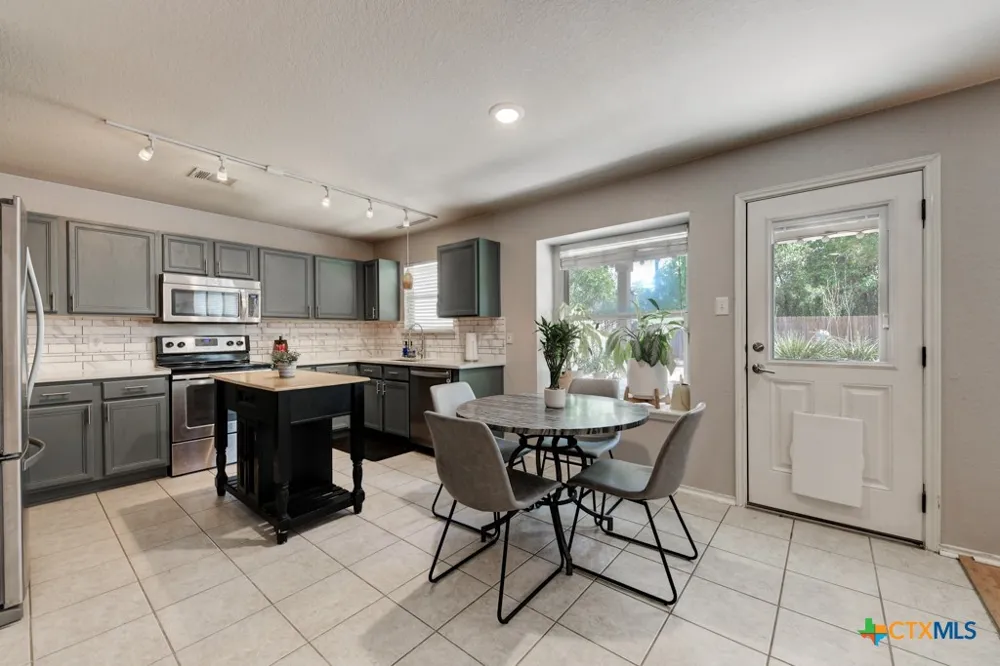 2377 Carson Loop New Braunfels, TX 78130