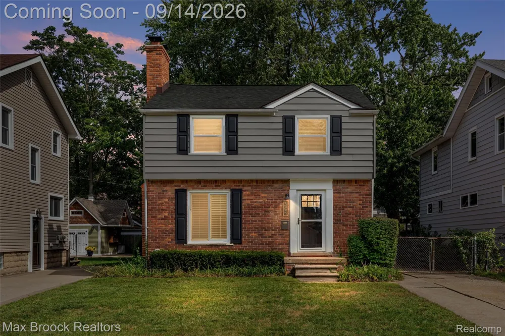 1033 Irving Avenue Royal Oak City, MI 48067