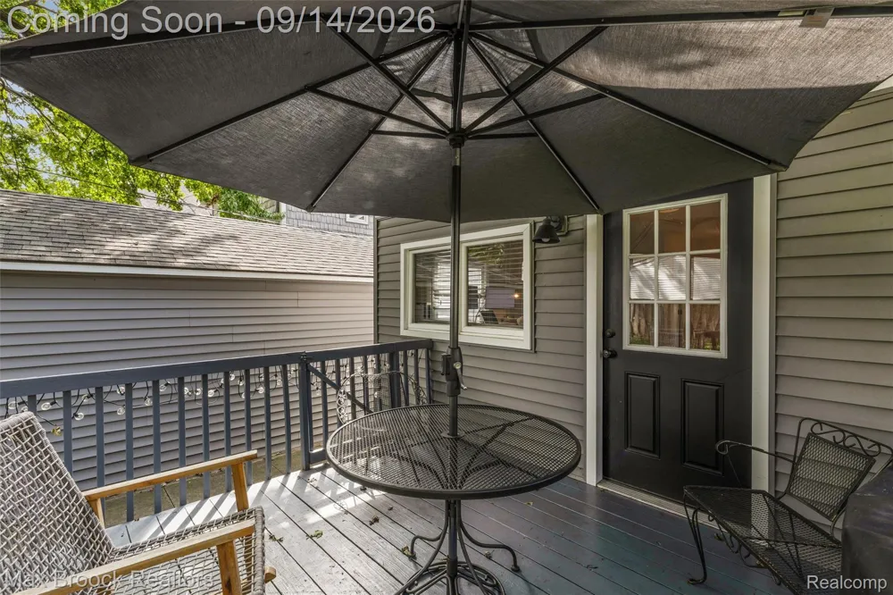 1033 Irving Avenue Royal Oak City, MI 48067