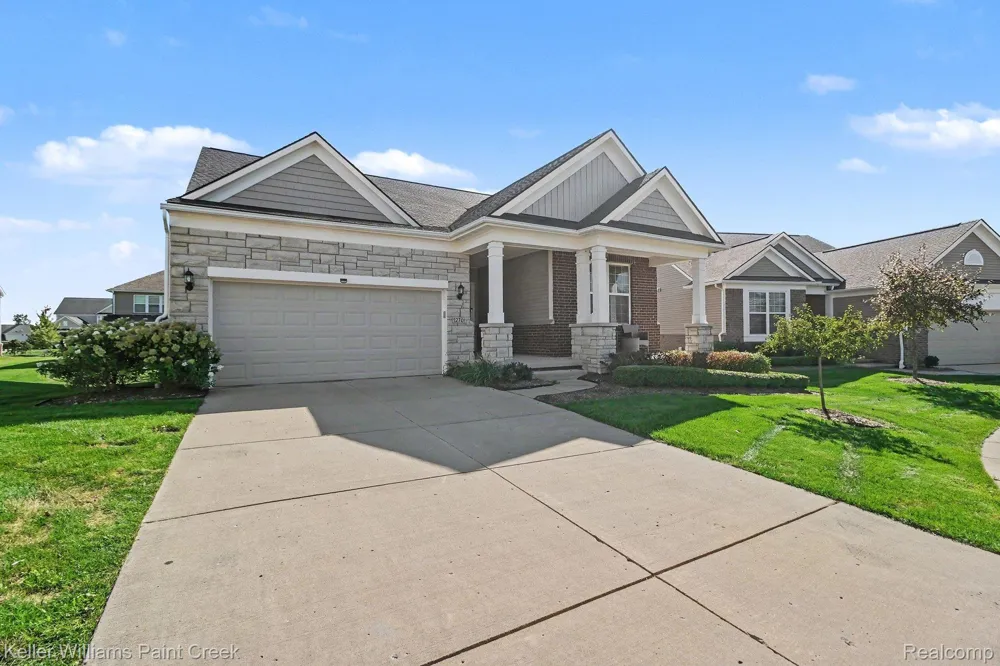 1270 Lark Street Orion Charter Township, MI 48360