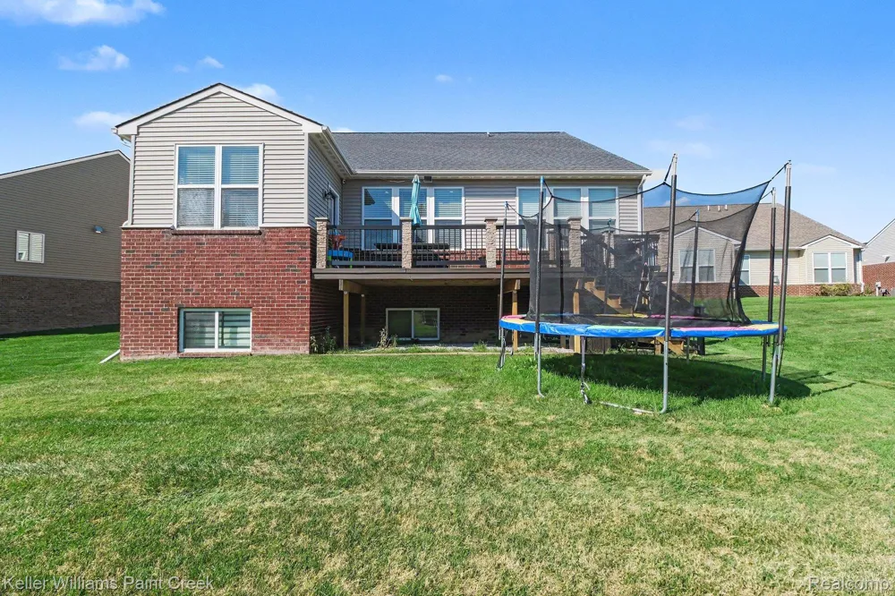 1270 Lark Street Orion Charter Township, MI 48360