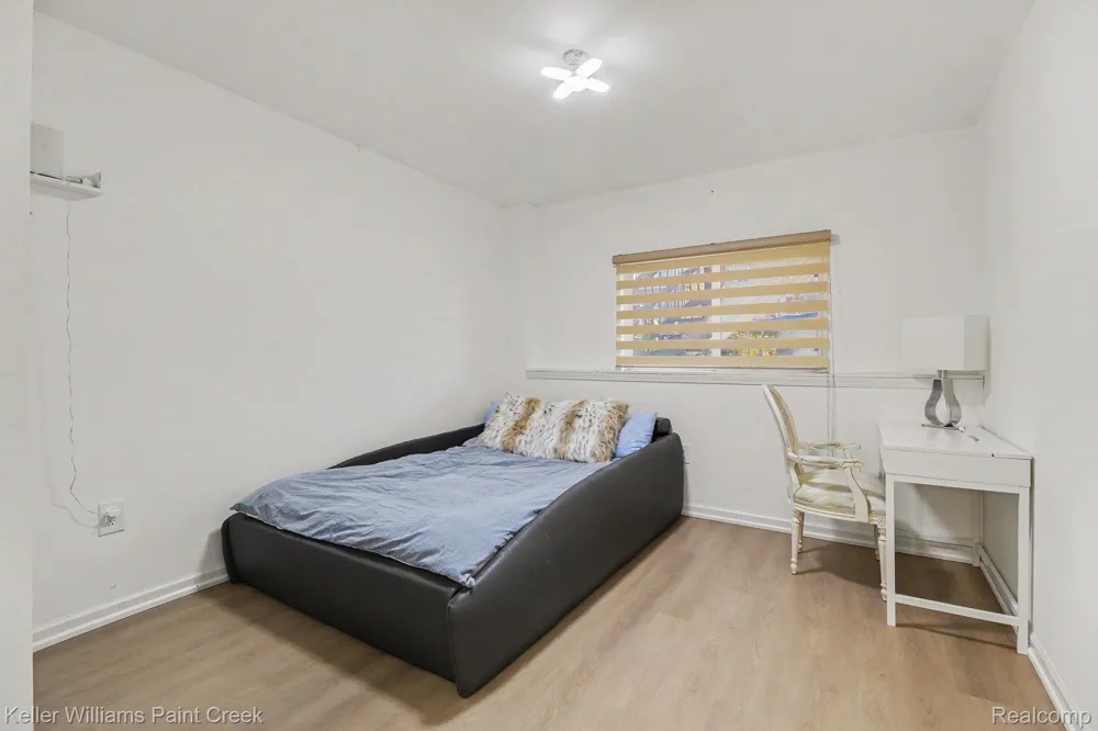 1270 Lark Street Orion Charter Township, MI 48360