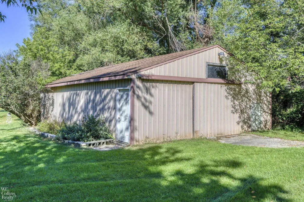 5830 Bishop Road Dryden Township, MI 48003