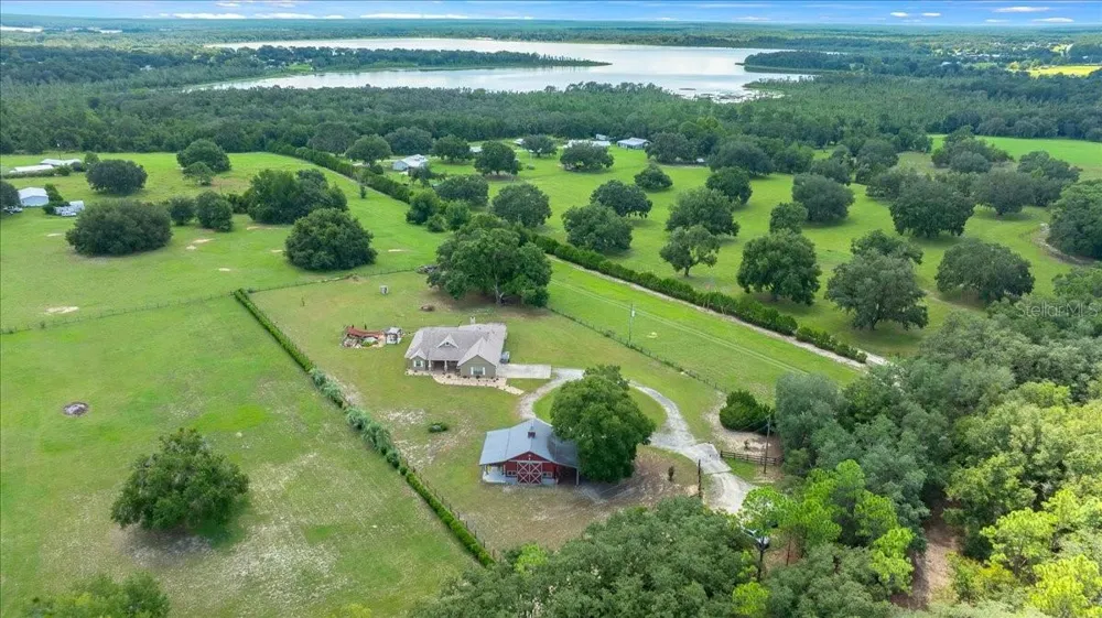 3351 SE 164TH TERRACE Ocklawaha, FL 32179