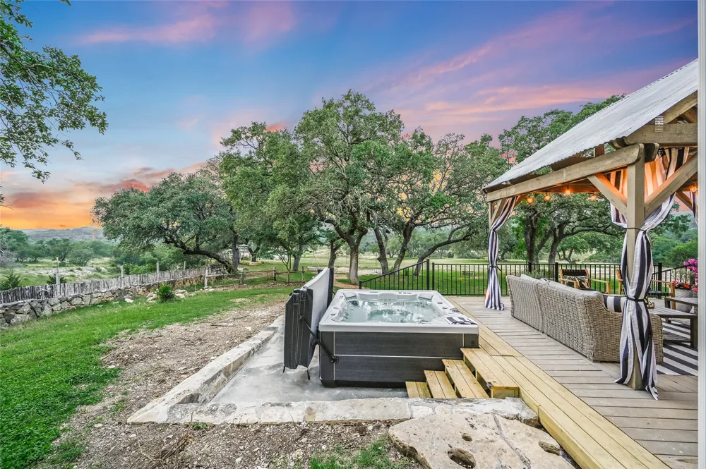 1174 ROYAL EAGLE DRIVE Fischer, TX 78623