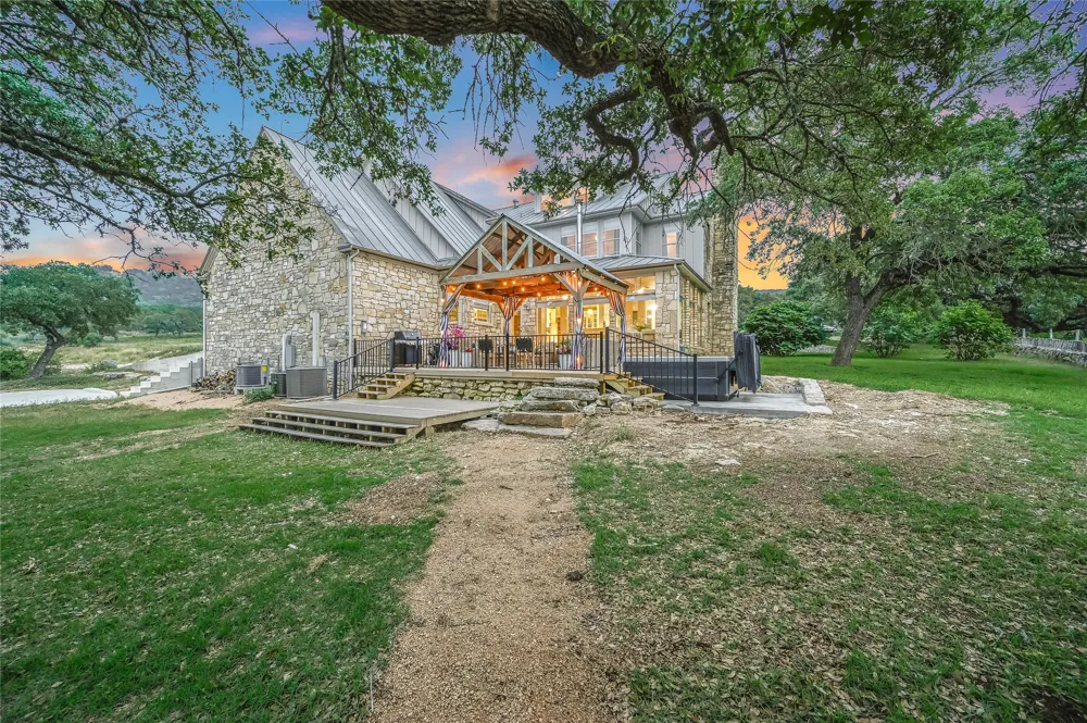 1174 ROYAL EAGLE DRIVE Fischer, TX 78623