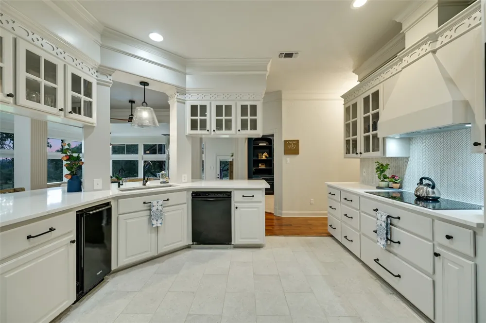 1174 ROYAL EAGLE DRIVE Fischer, TX 78623