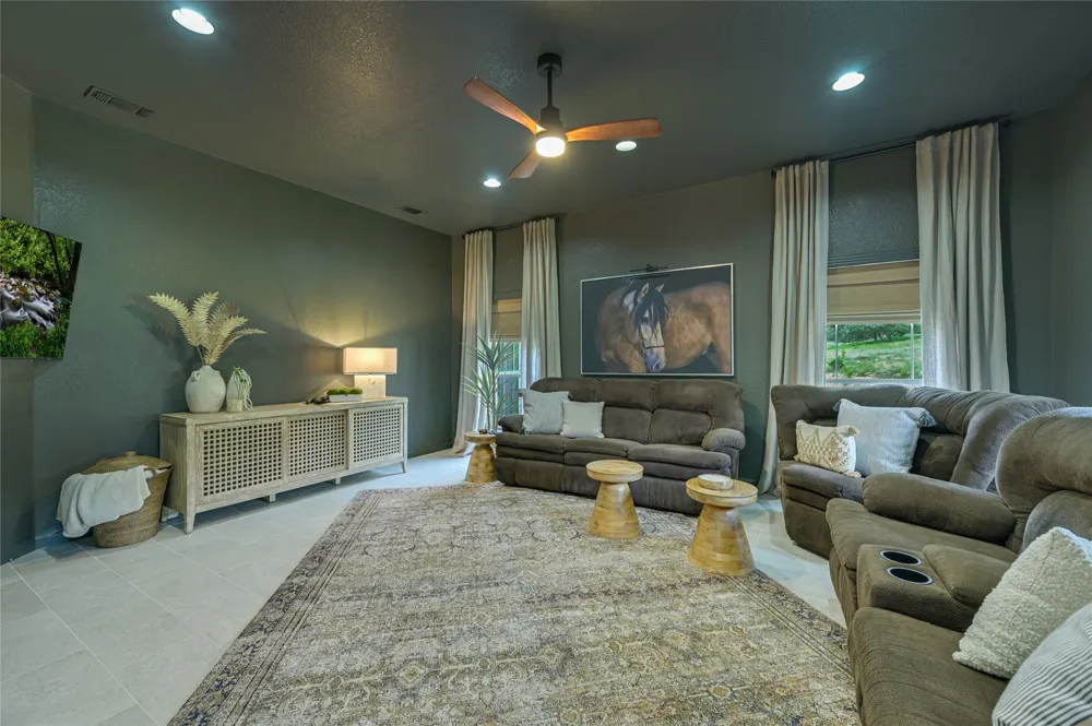 1174 ROYAL EAGLE DRIVE Fischer, TX 78623