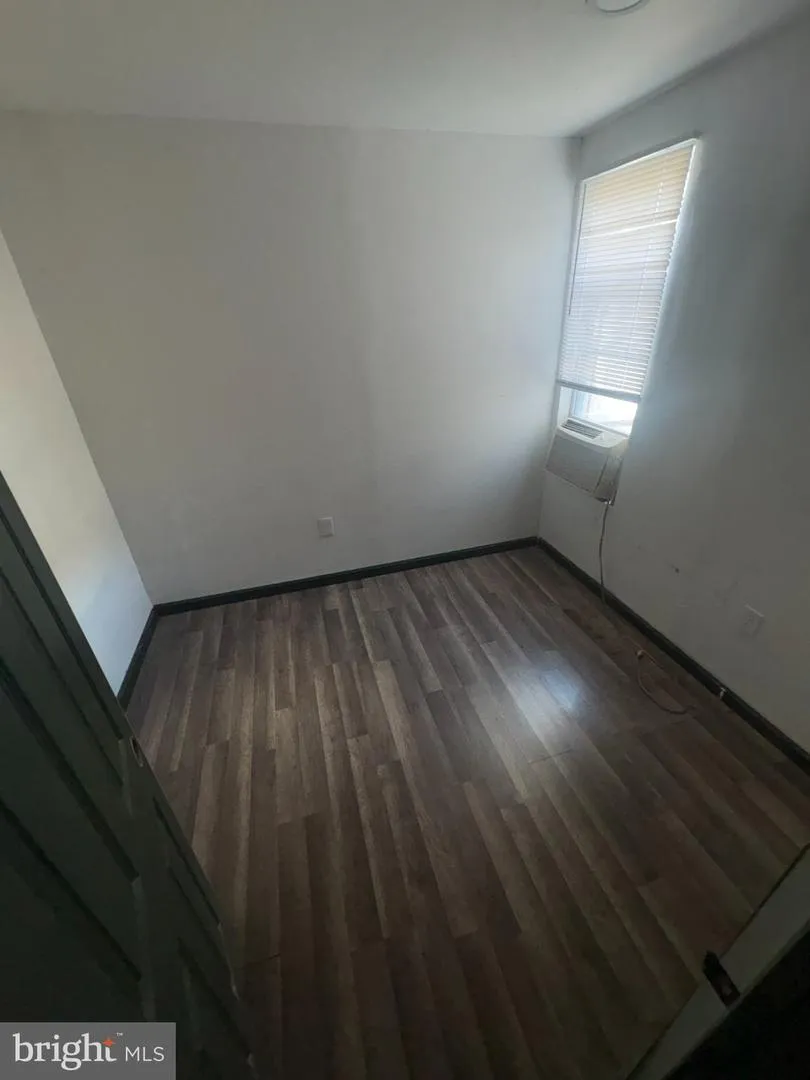 5527 CROWSON STREET Philadelphia, PA 19144