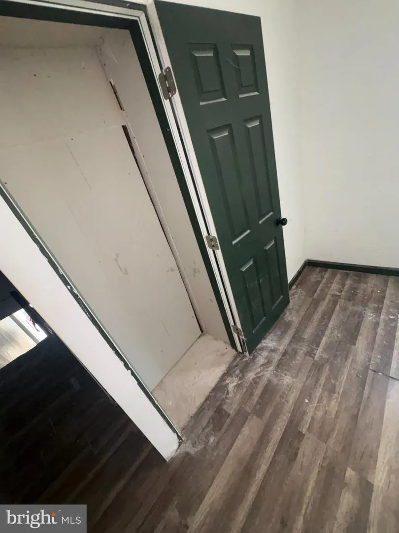5527 CROWSON STREET Philadelphia, PA 19144