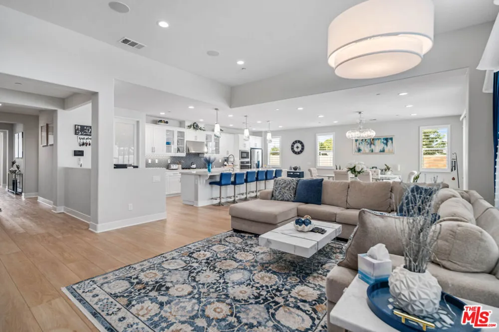 39142 Cocobola Court Palmdale, CA 93551