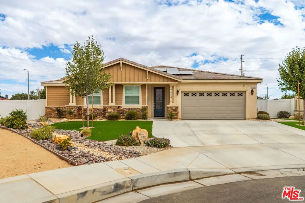 39142 Cocobola Court Palmdale, CA 93551