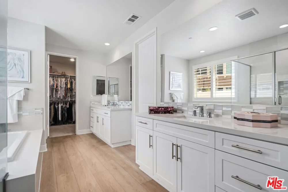 39142 Cocobola Court Palmdale, CA 93551