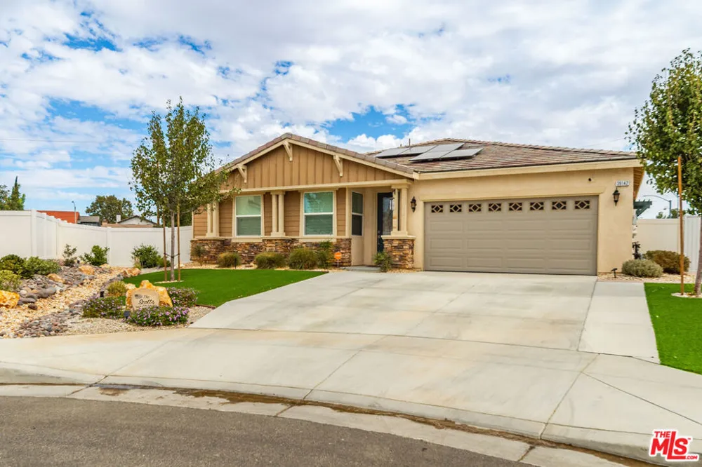 39142 Cocobola Court Palmdale, CA 93551