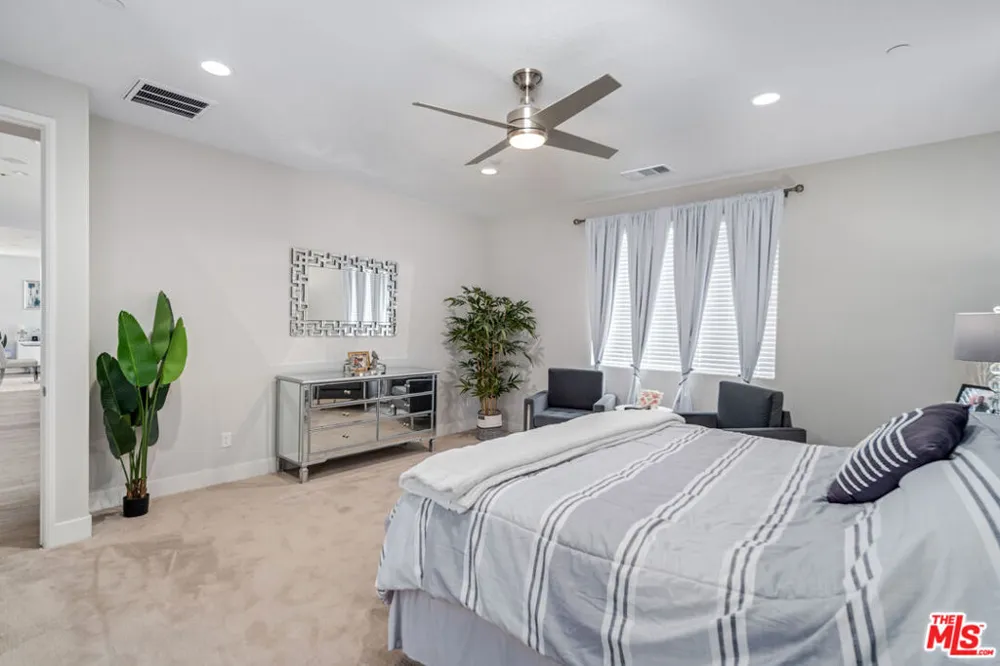 39142 Cocobola Court Palmdale, CA 93551