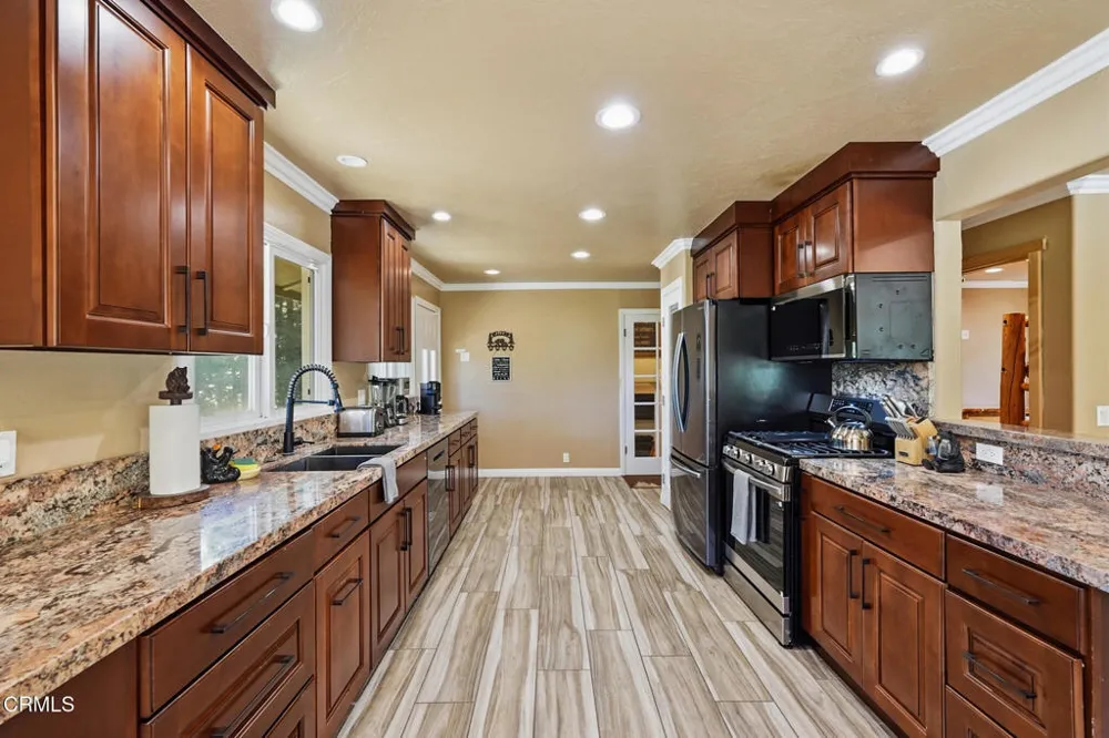 43170 Moonridge Road Big Bear Lake, CA 92315